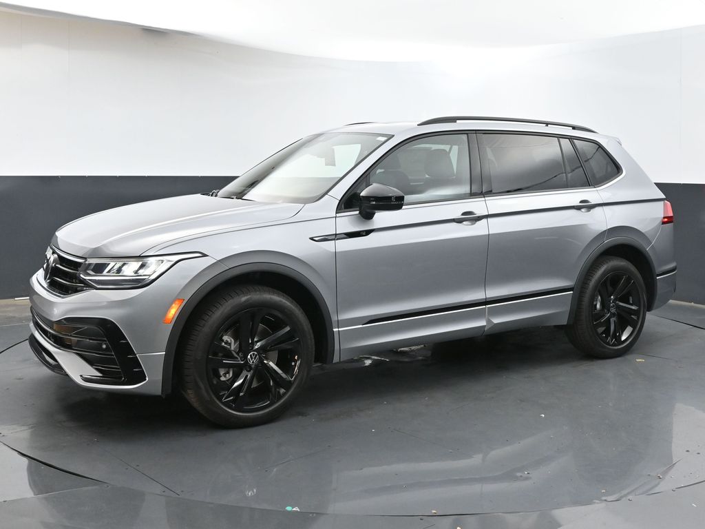 2024 Volkswagen Tiguan SE R-Line Black photo 3