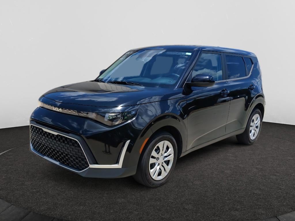 Used 2023 Kia Soul LX Hatchback