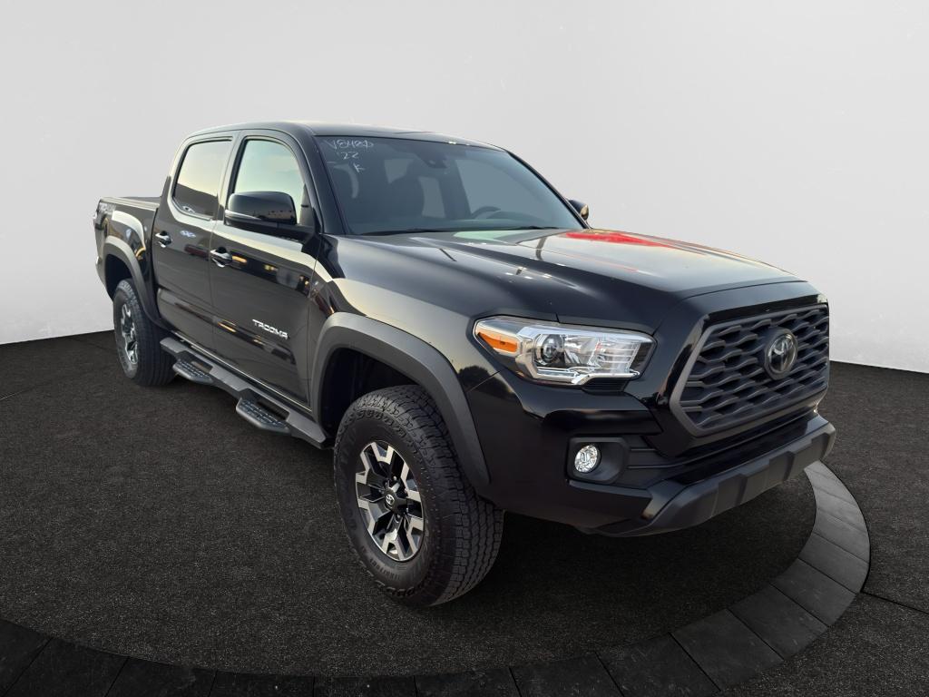 2022 Toyota Tacoma TRD V6 photo 2