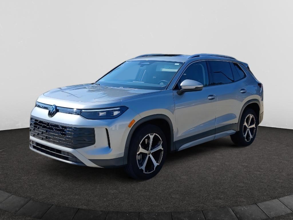 Certified 2025 Volkswagen Tiguan SE Sport Utility