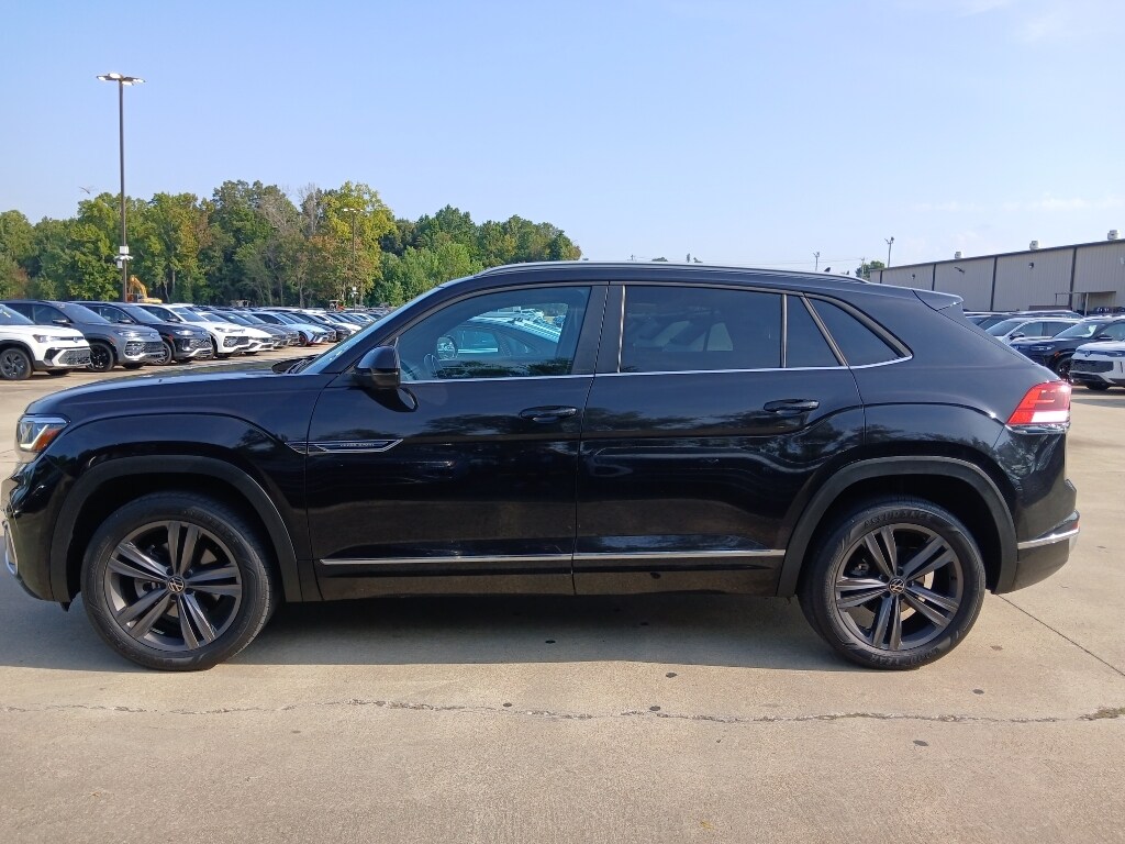 Used 2021 Volkswagen Atlas Cross Sport 3.6L V6 SE w/Technology R-Line Sport Utility