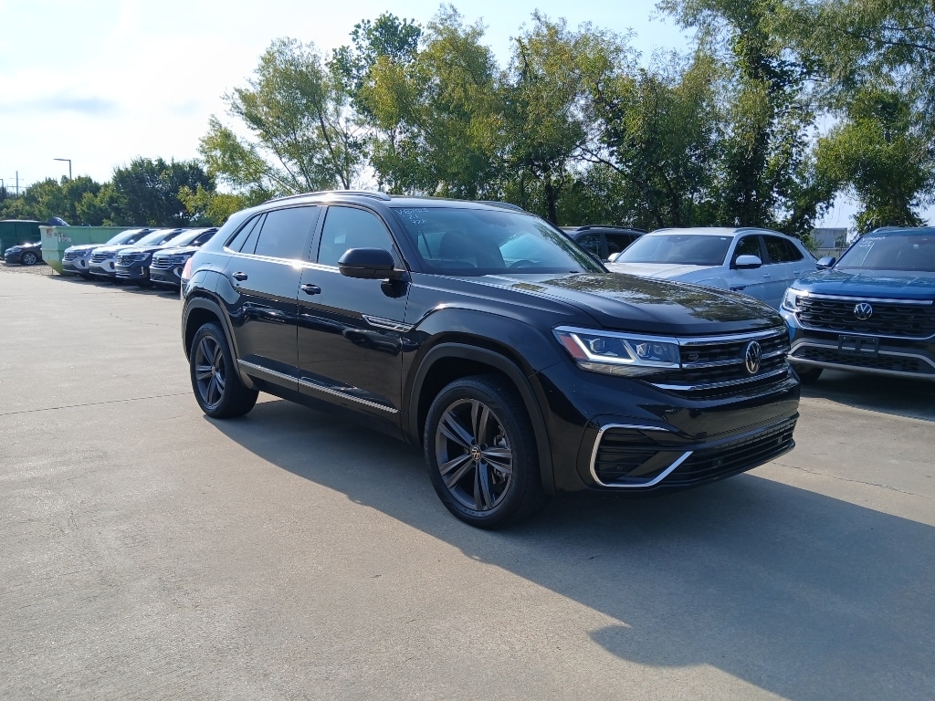 Used 2021 Volkswagen Atlas Cross Sport 3.6L V6 SE w/Technology R-Line Sport Utility