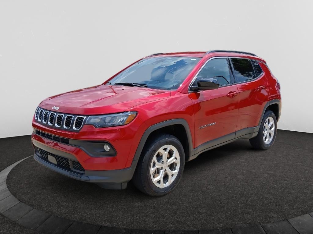 Used 2024 Jeep Compass Latitude Sport Utility