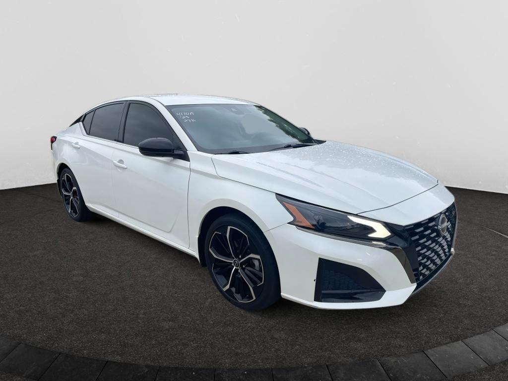 Used 2023 Nissan Altima 2.5 SR Sedan