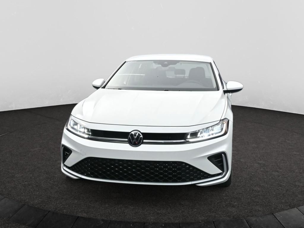 2025 Volkswagen Jetta SE photo 2