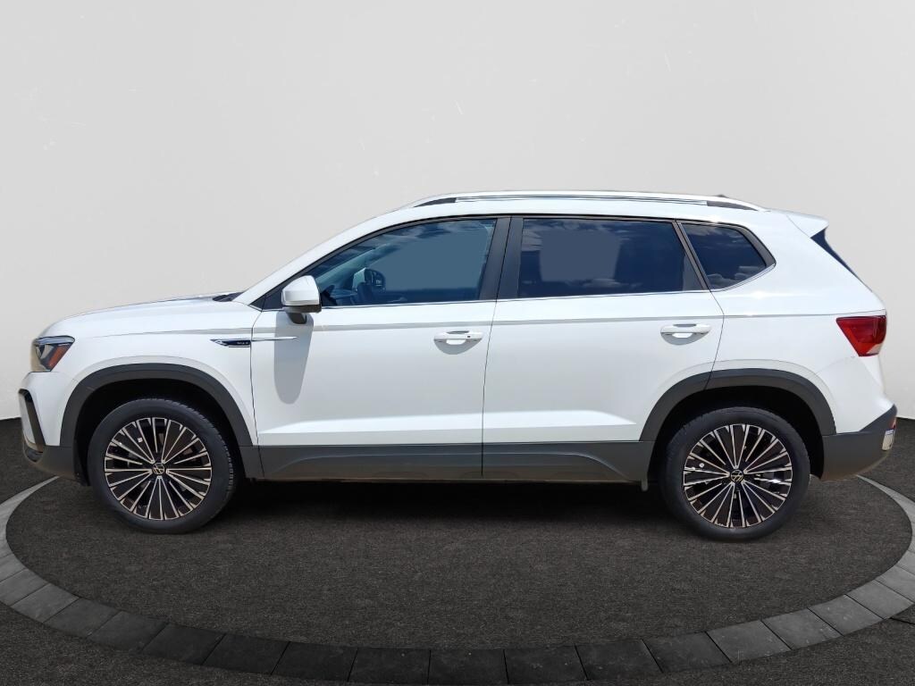 Used 2024 Volkswagen Taos SE Sport Utility