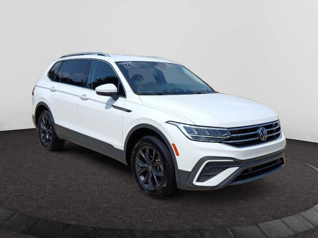 Used 2024 Volkswagen Tiguan SE Sport Utility