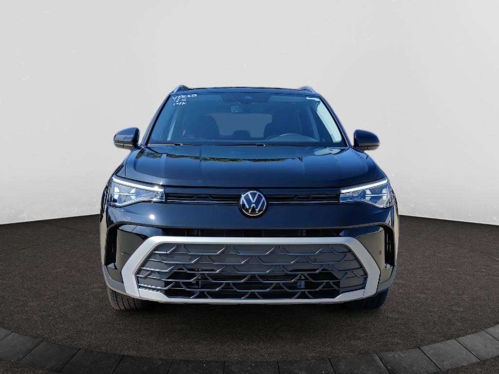 Certified 2025 Volkswagen Taos SE Sport Utility
