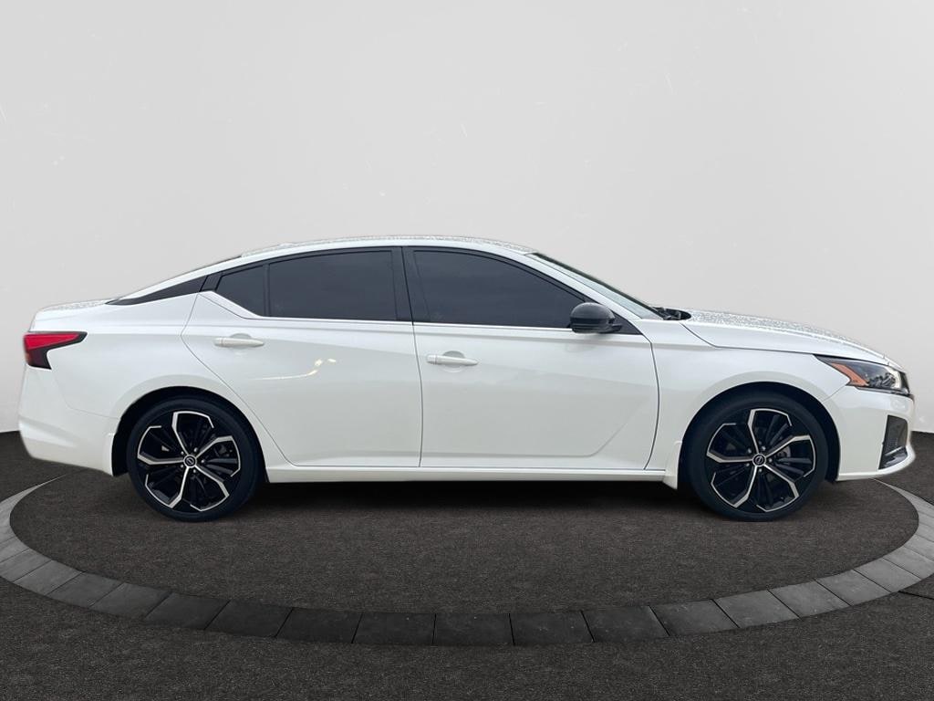 Used 2023 Nissan Altima 2.5 SR Sedan