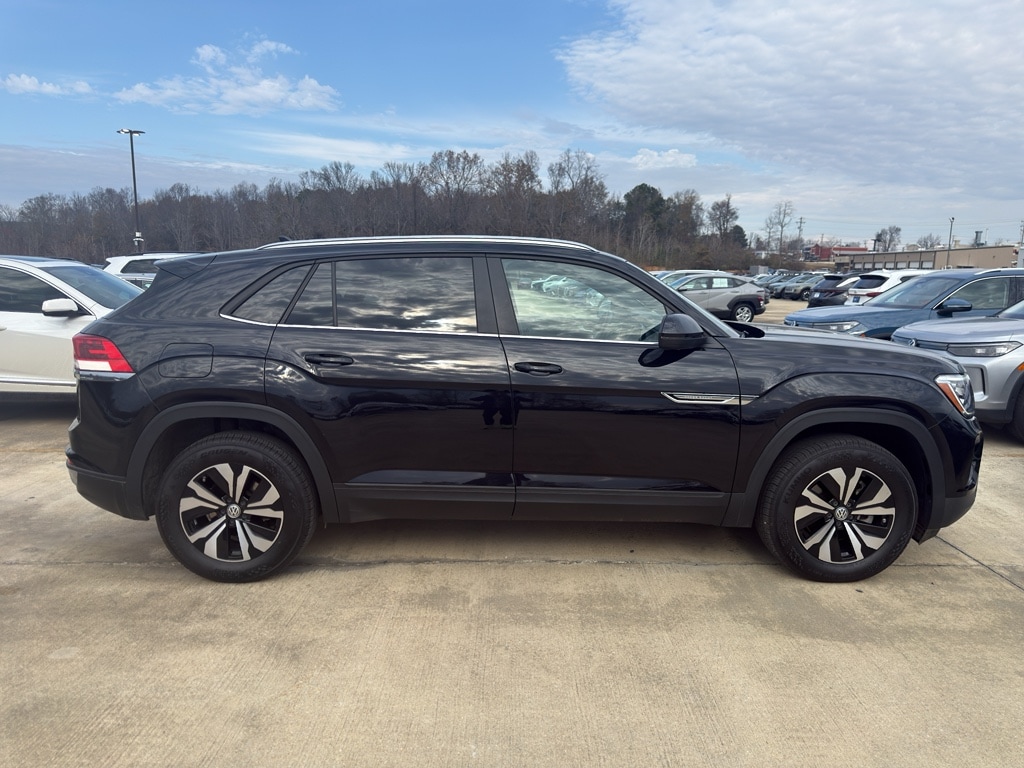 Certified 2024 Volkswagen Atlas Cross Sport 2.0T SE w/Technology Sport Utility