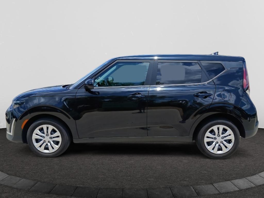 Used 2023 Kia Soul LX Hatchback