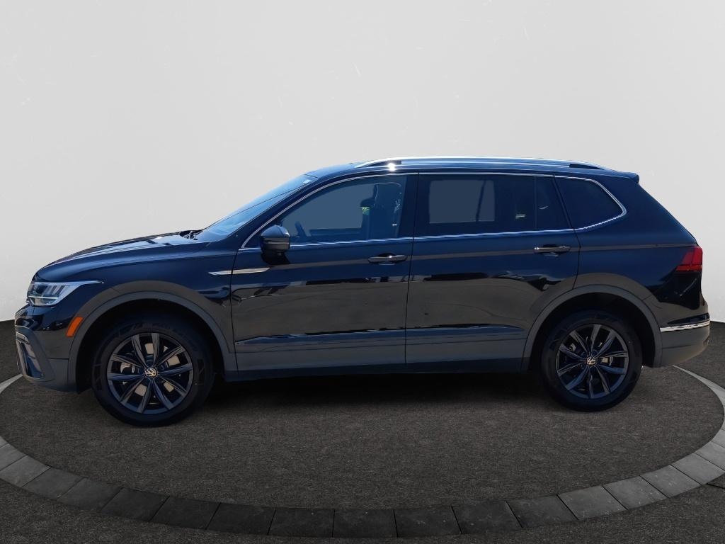 Used 2024 Volkswagen Tiguan SE Sport Utility