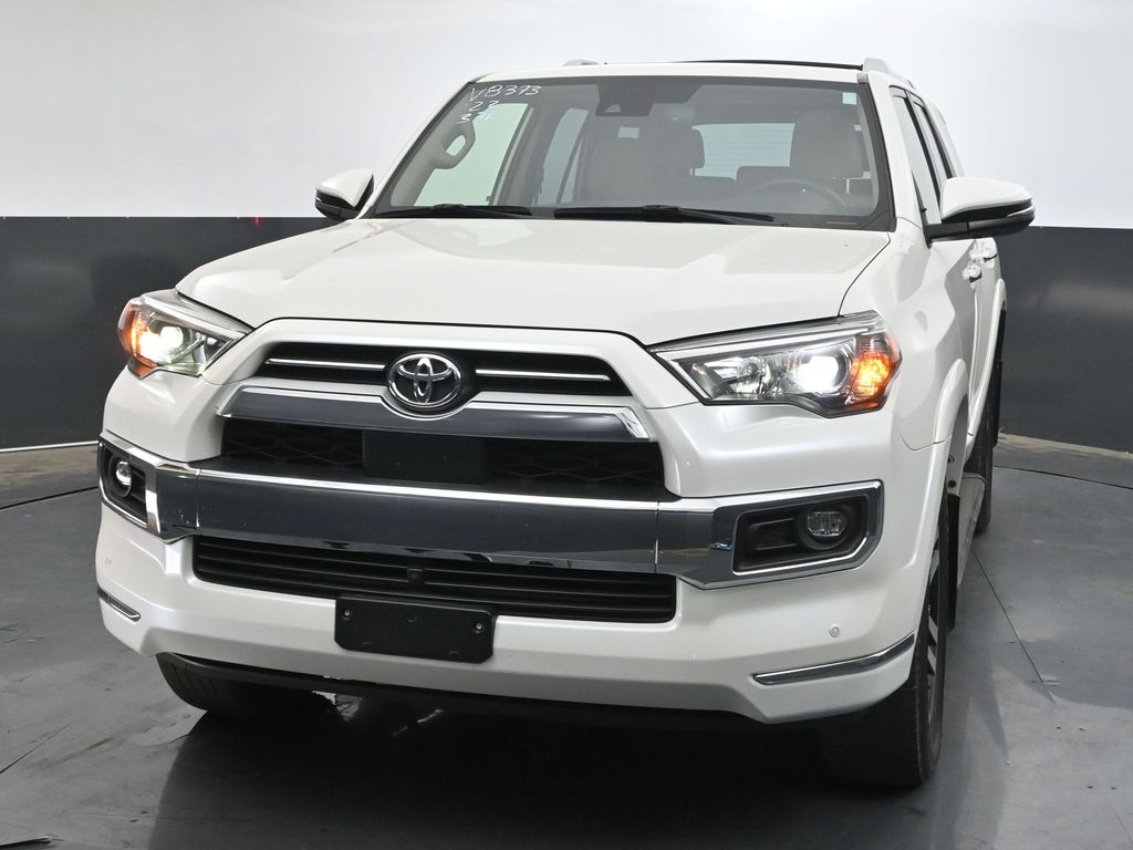 2022 Toyota 4Runner Limited photo 2