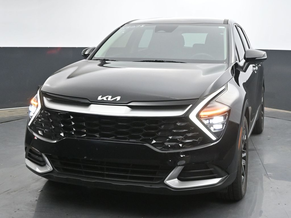 2024 Kia Sportage EX photo 2