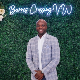 Staff member Deon Bates from ID_949334271188