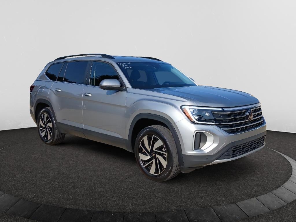 Certified 2025 Volkswagen Atlas 2.0T SE w/Technology Sport Utility