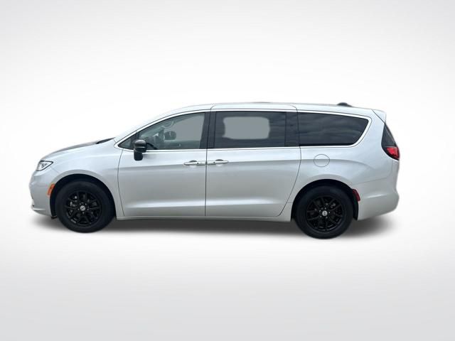 2024 Chrysler Pacifica Touring L - Photo 6