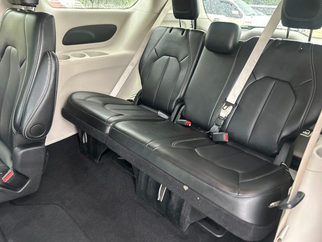 2024 Chrysler Pacifica Touring L - Photo 21