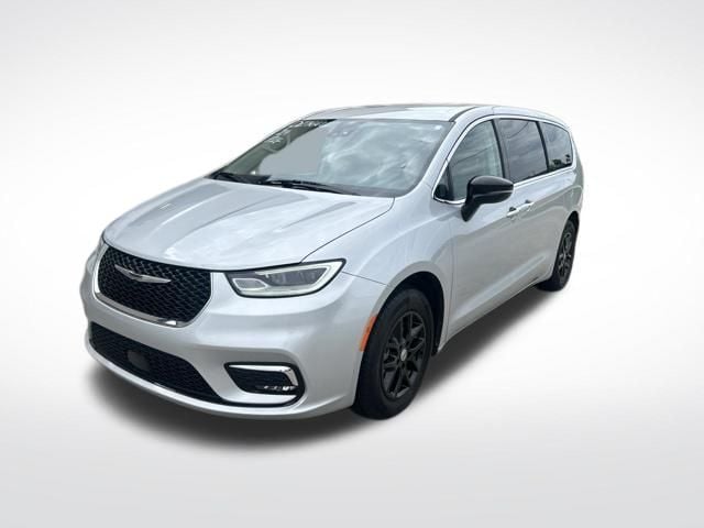 2024 Chrysler Pacifica Touring L - Photo 7