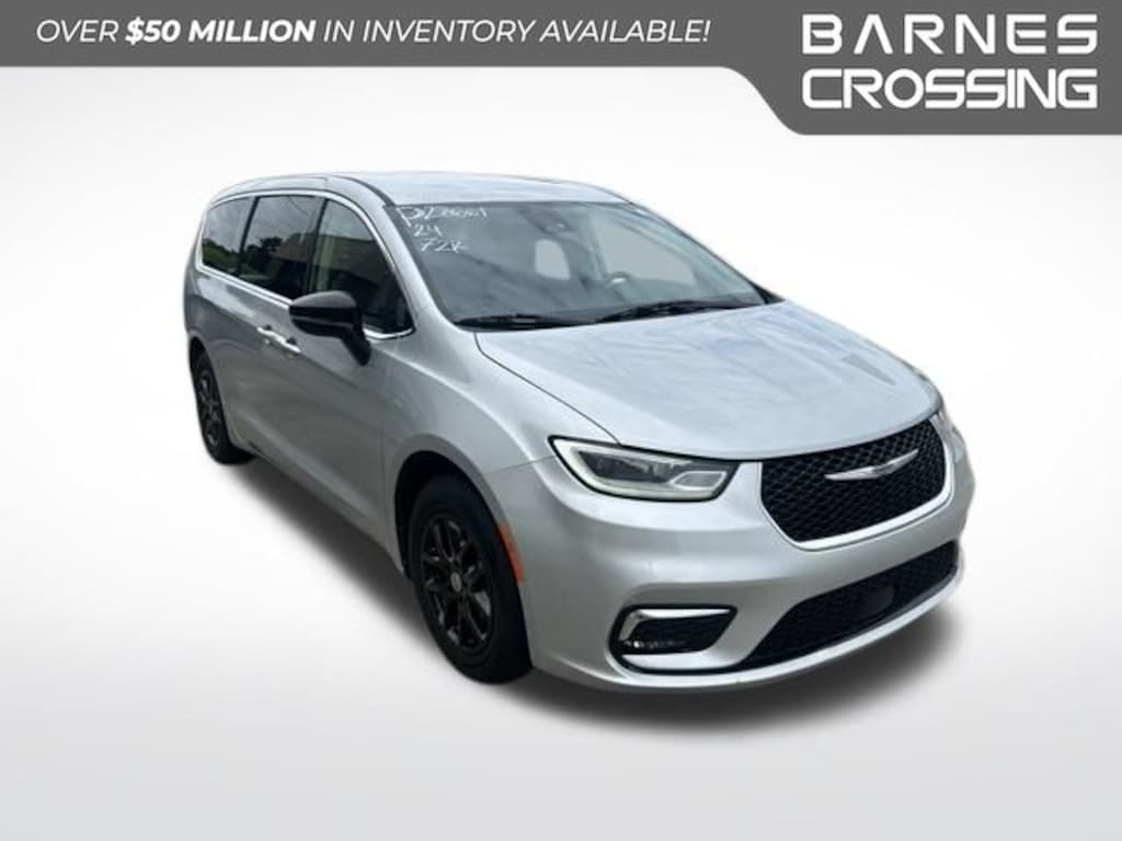 Used 2024 Chrysler Pacifica Touring L Van Passenger Van