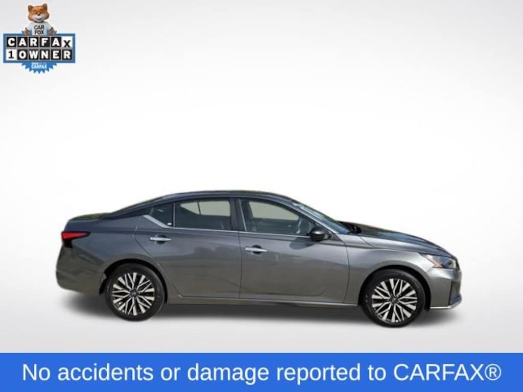 Used 2025 Nissan Altima SV Sedan