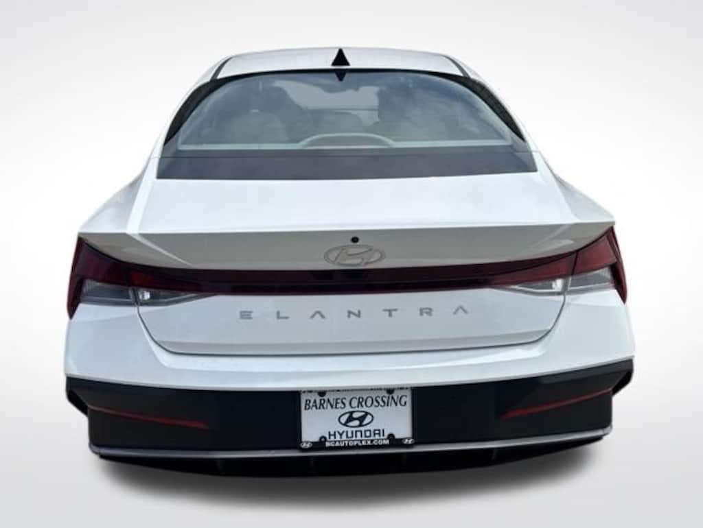 Certified 2025 Hyundai Elantra SE Sedan