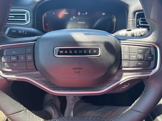 2024 Jeep Wagoneer L Series II - Photo 16