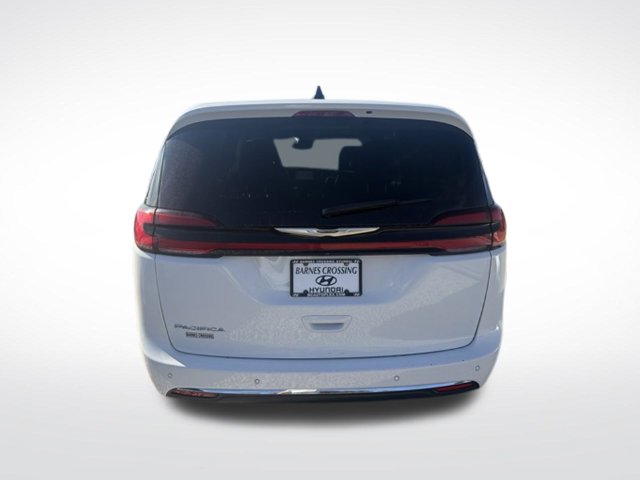 Used 2023 Chrysler Pacifica Touring L Van Passenger Van