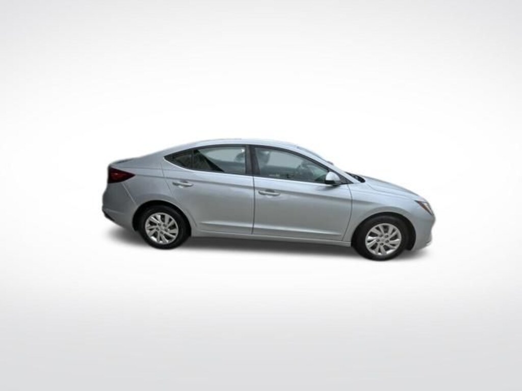 Used 2020 Hyundai Elantra SE Sedan