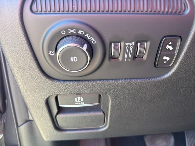 2024 Jeep Wagoneer L Series II - Photo 15