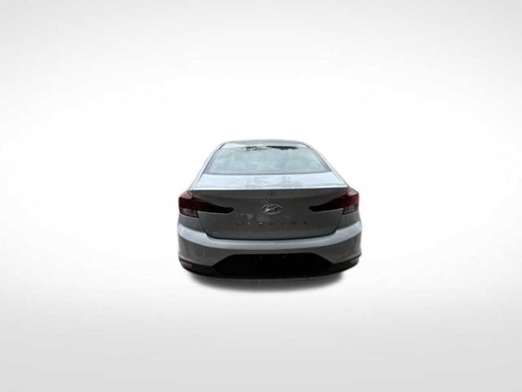 Used 2020 Hyundai Elantra SE Sedan