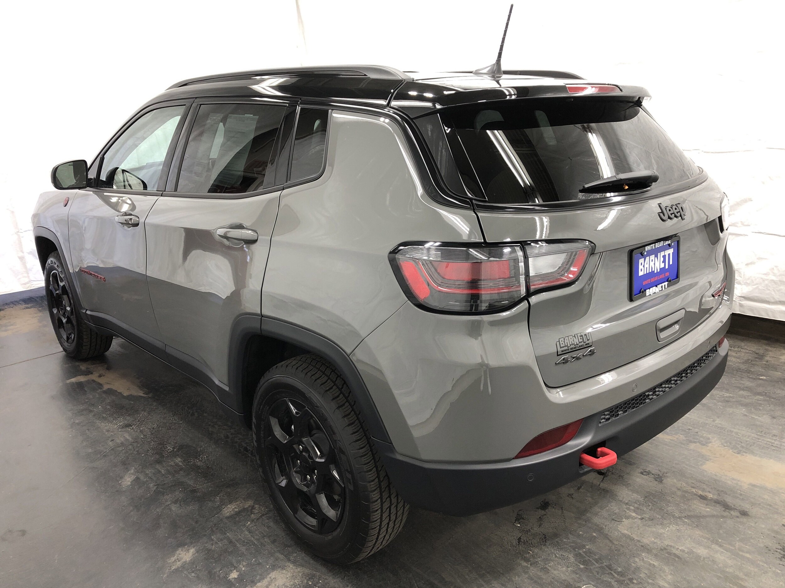 2023 Jeep Compass Trailhawk photo 3