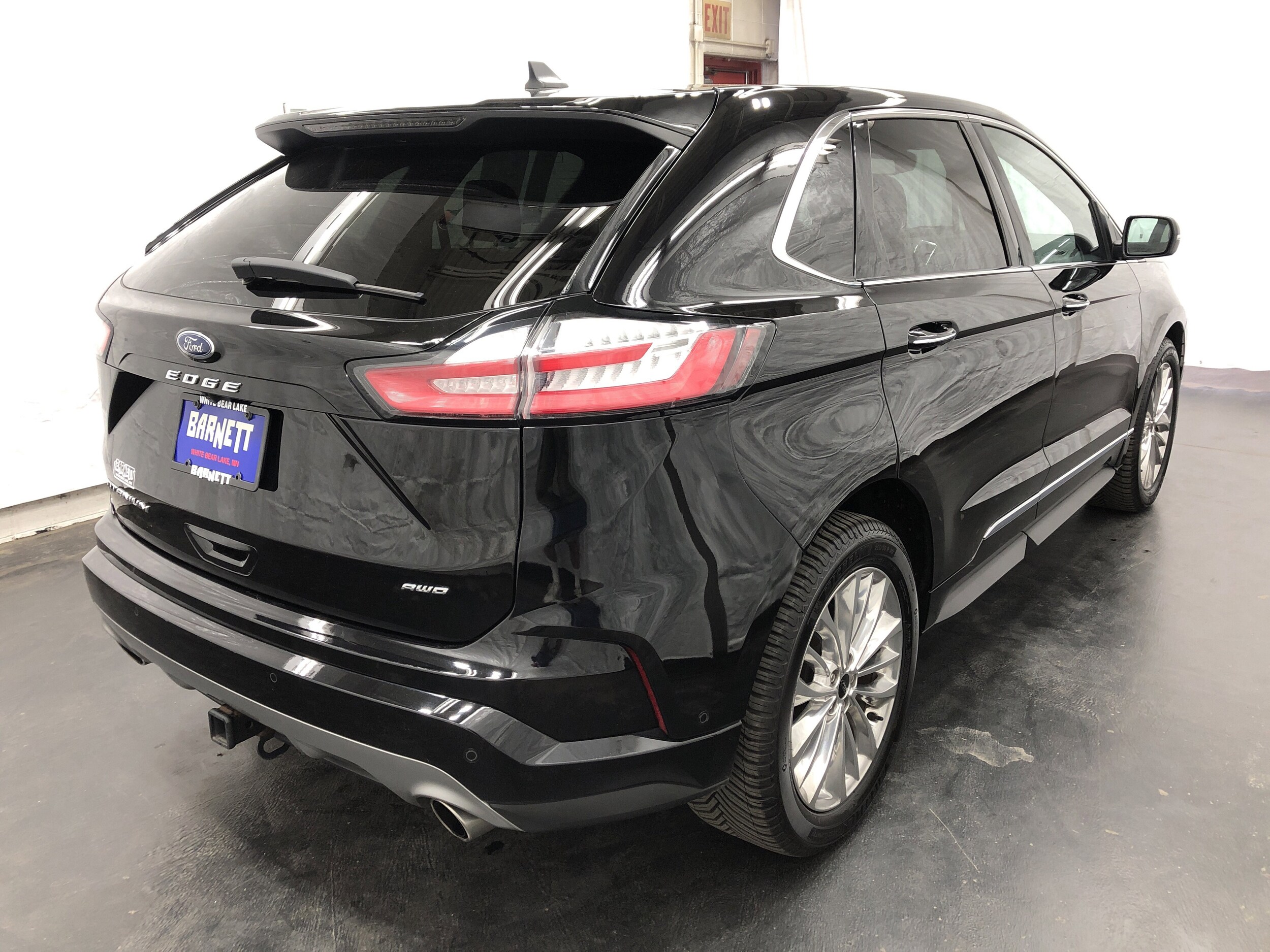 2022 Ford Edge Titanium photo 3
