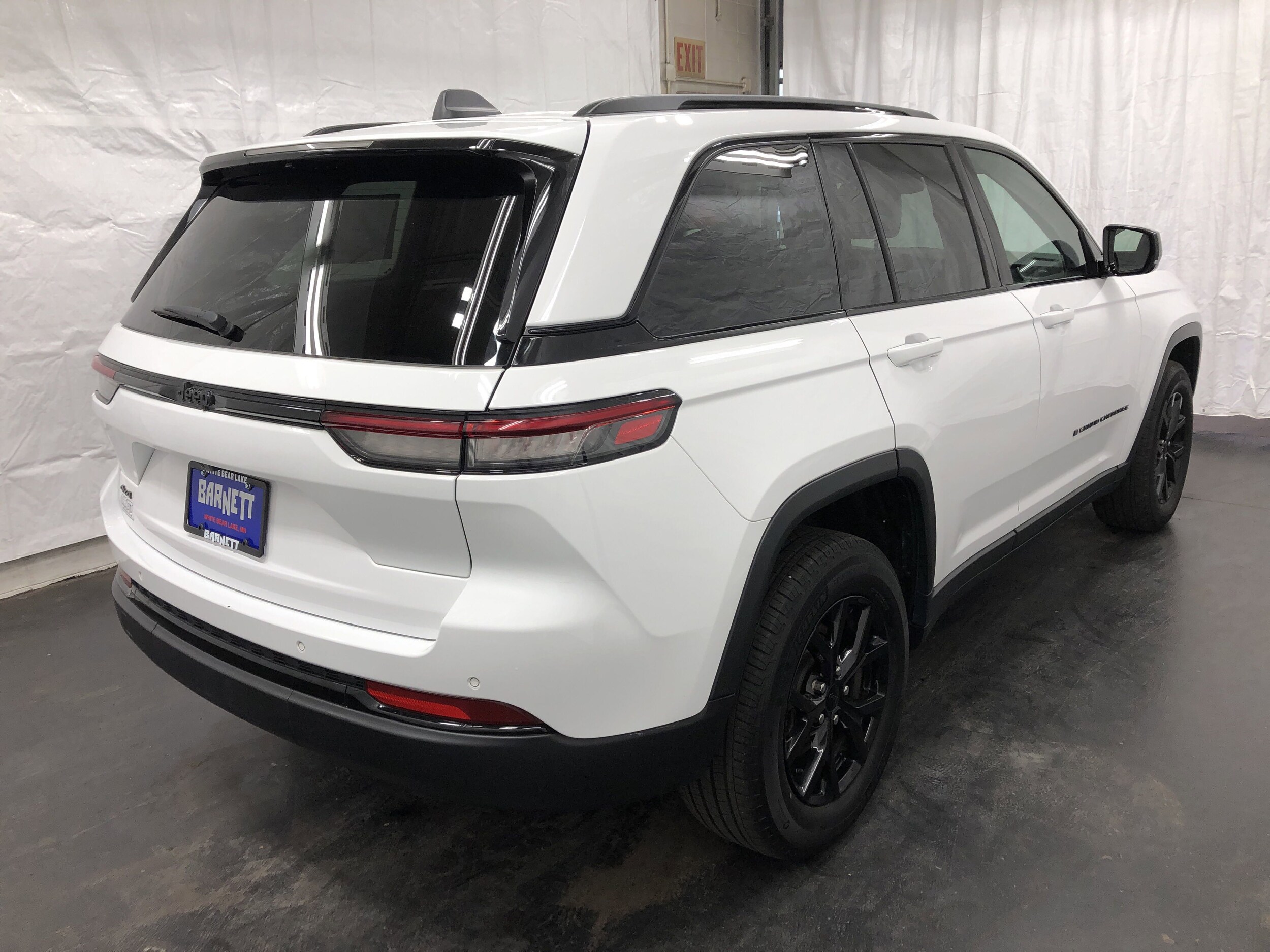 2024 Jeep Grand Cherokee Altitude X photo 3