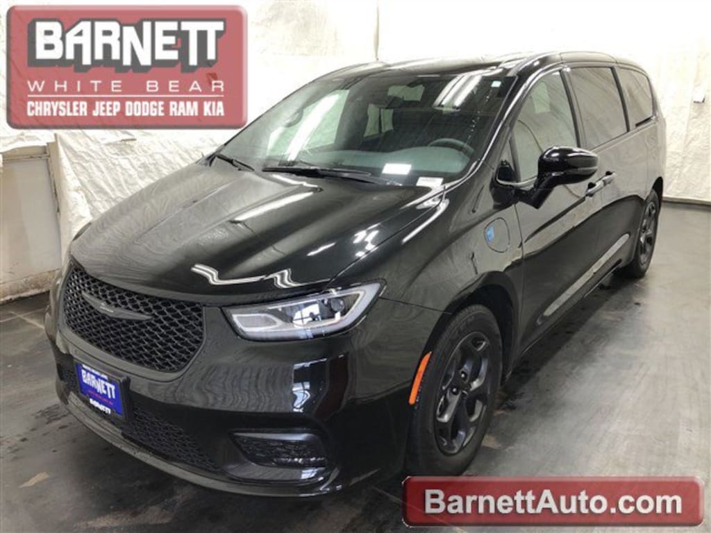 Used 2023 Chrysler Pacifica Plug-In Hybrid Hybrid Limited Van Passenger Van