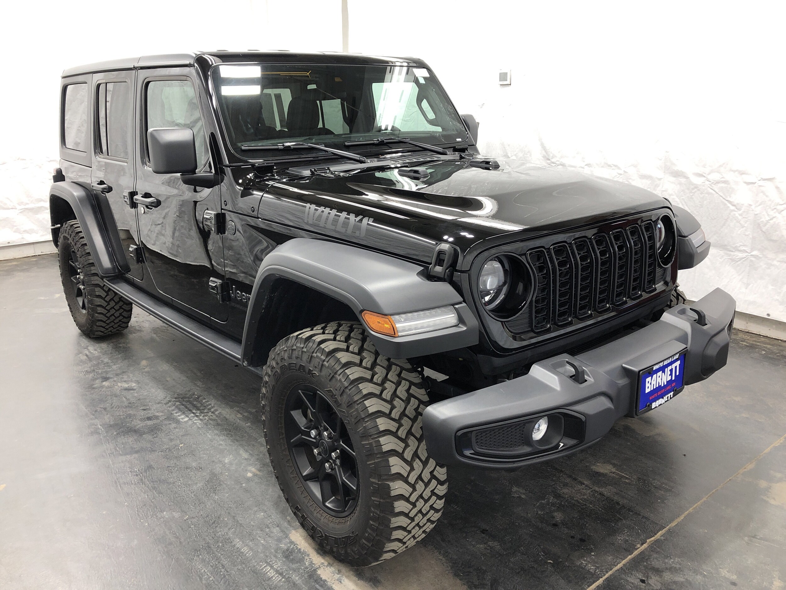 2024 Jeep Wrangler Willys photo 2