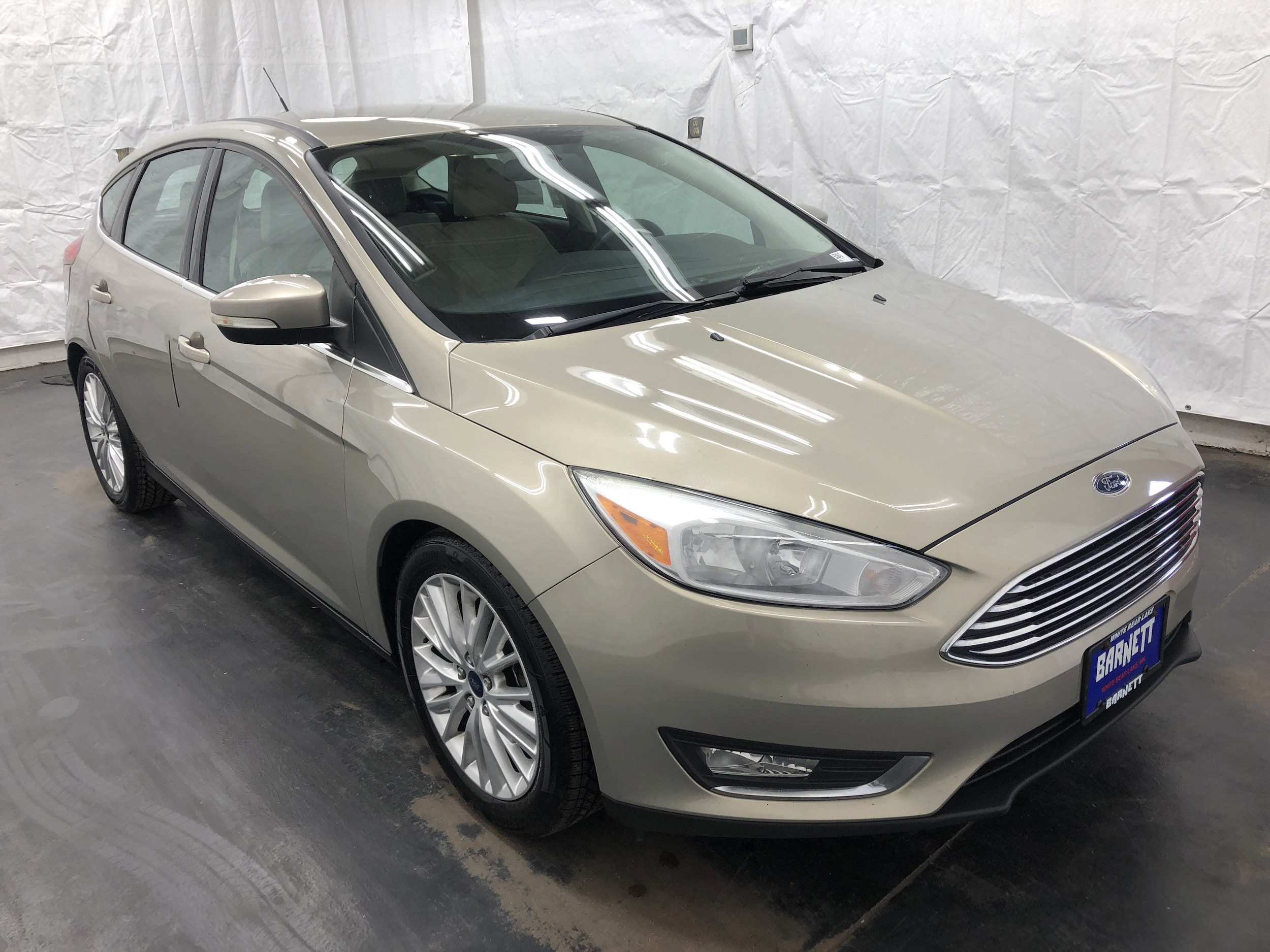 Used 2016 Ford Focus Titanium with VIN 1FADP3N22GL307824 for sale in Saint Paul, Minnesota