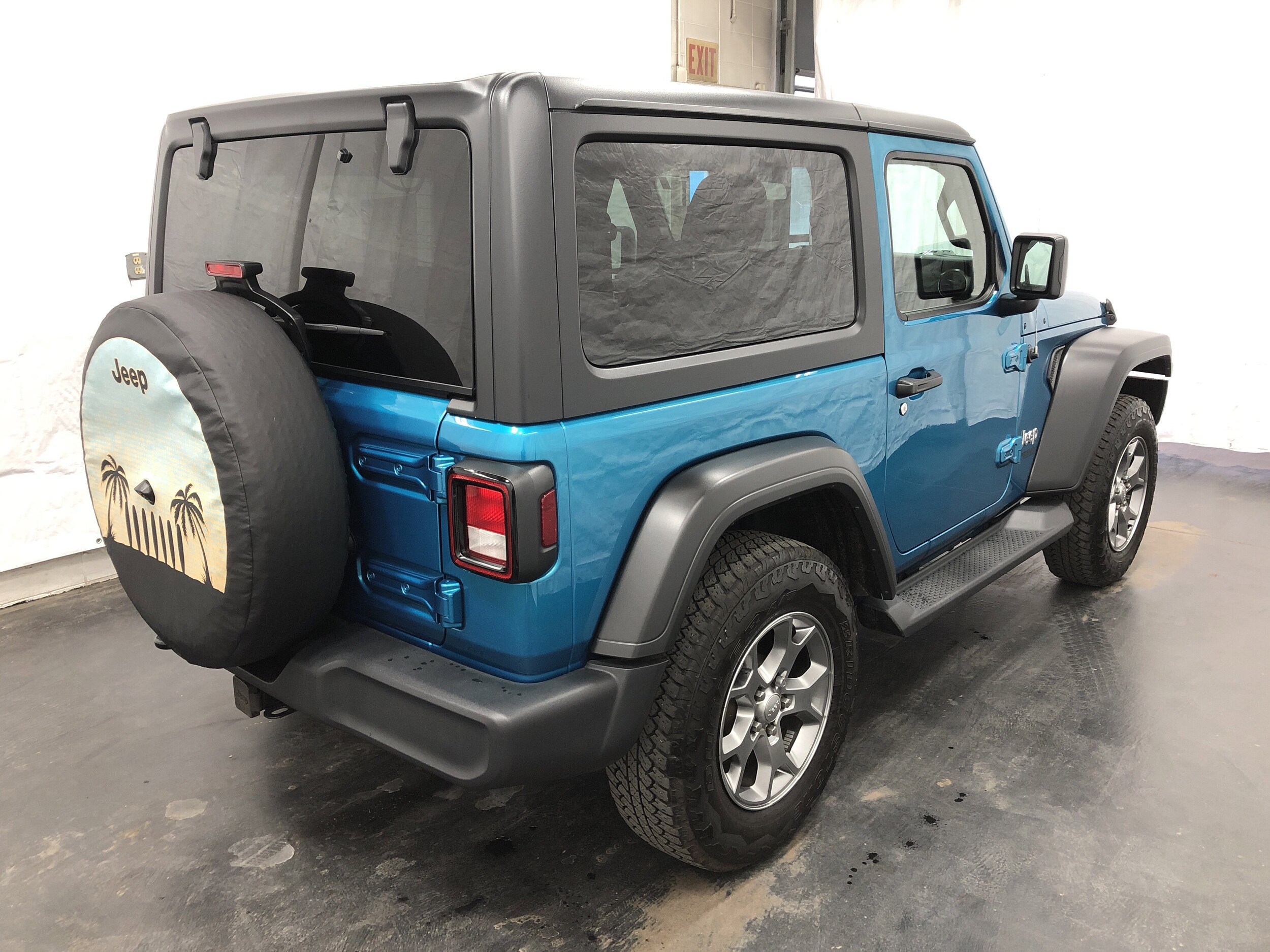 2020 Jeep Wrangler Sport S photo 3