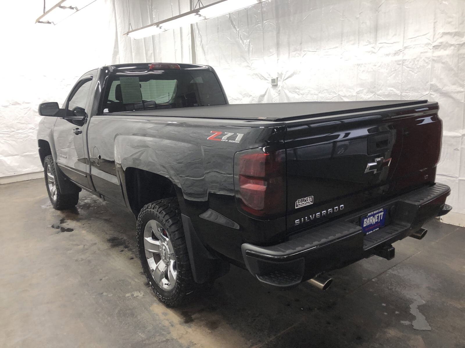2018 Chevrolet Silverado 1500 LT photo 4