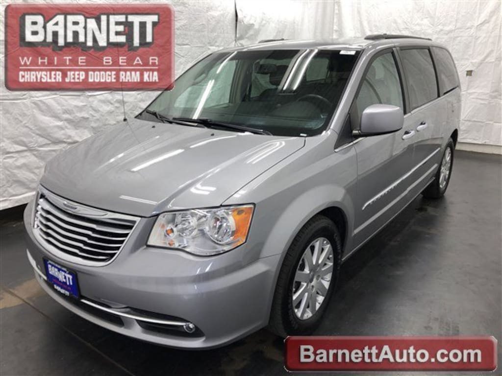 Used 2016 Chrysler Town & Country Touring Van LWB Passenger Van