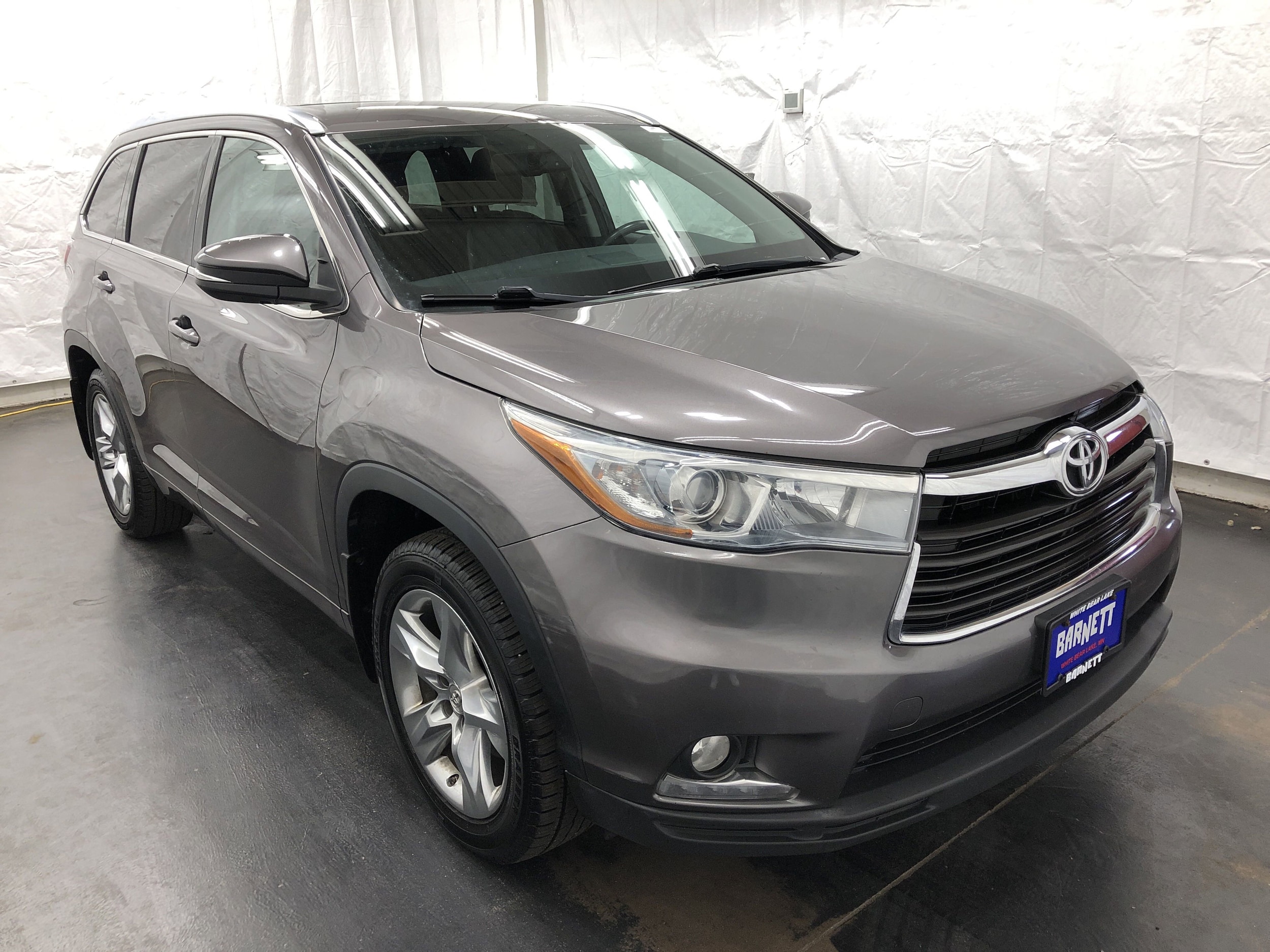 Used 2014 Toyota Highlander Limited with VIN 5TDDKRFH1ES064842 for sale in White Bear Lake, Minnesota