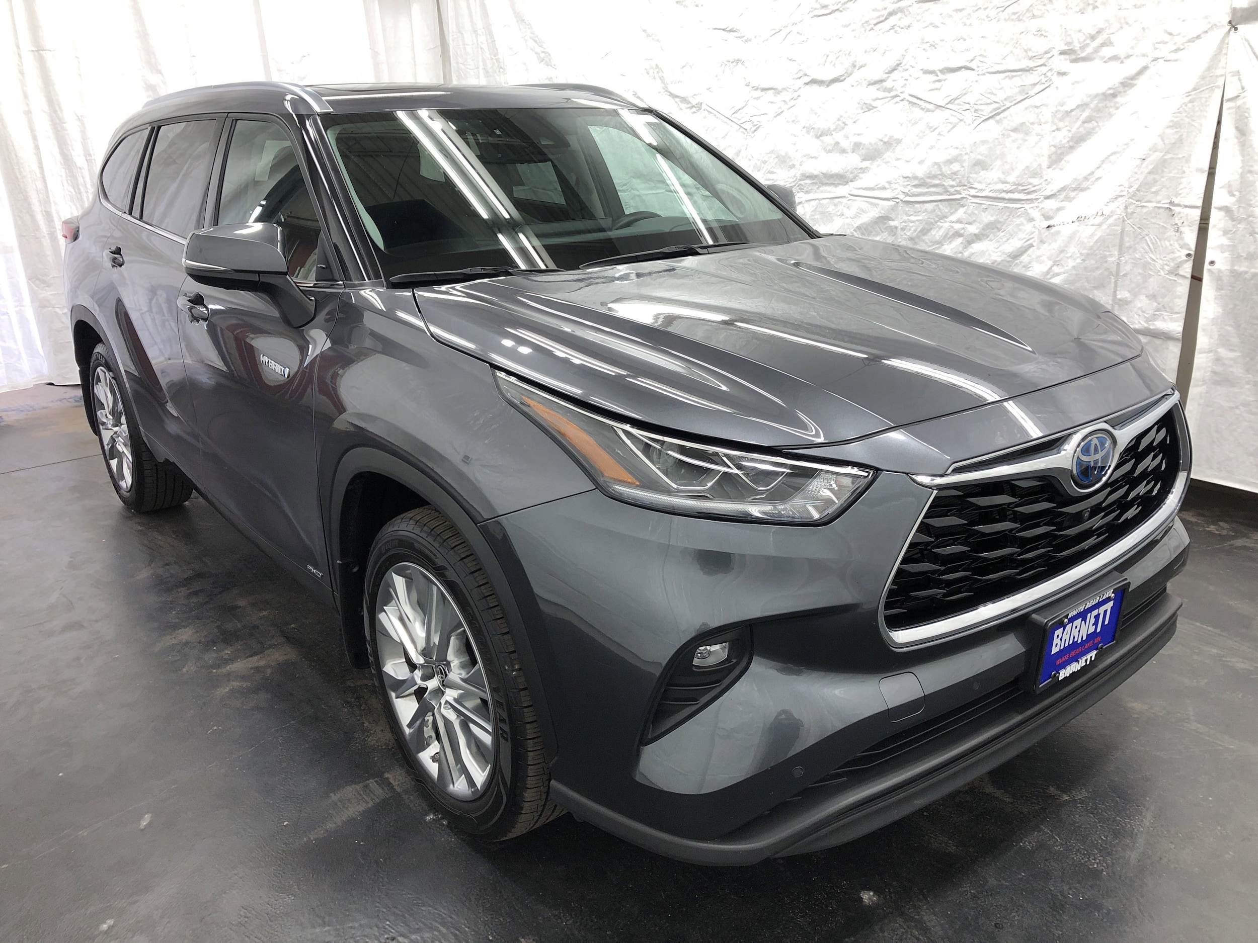 Used 2021 Toyota Highlander Limited with VIN 5TDXBRCH4MS530151 for sale in White Bear Lake, Minnesota