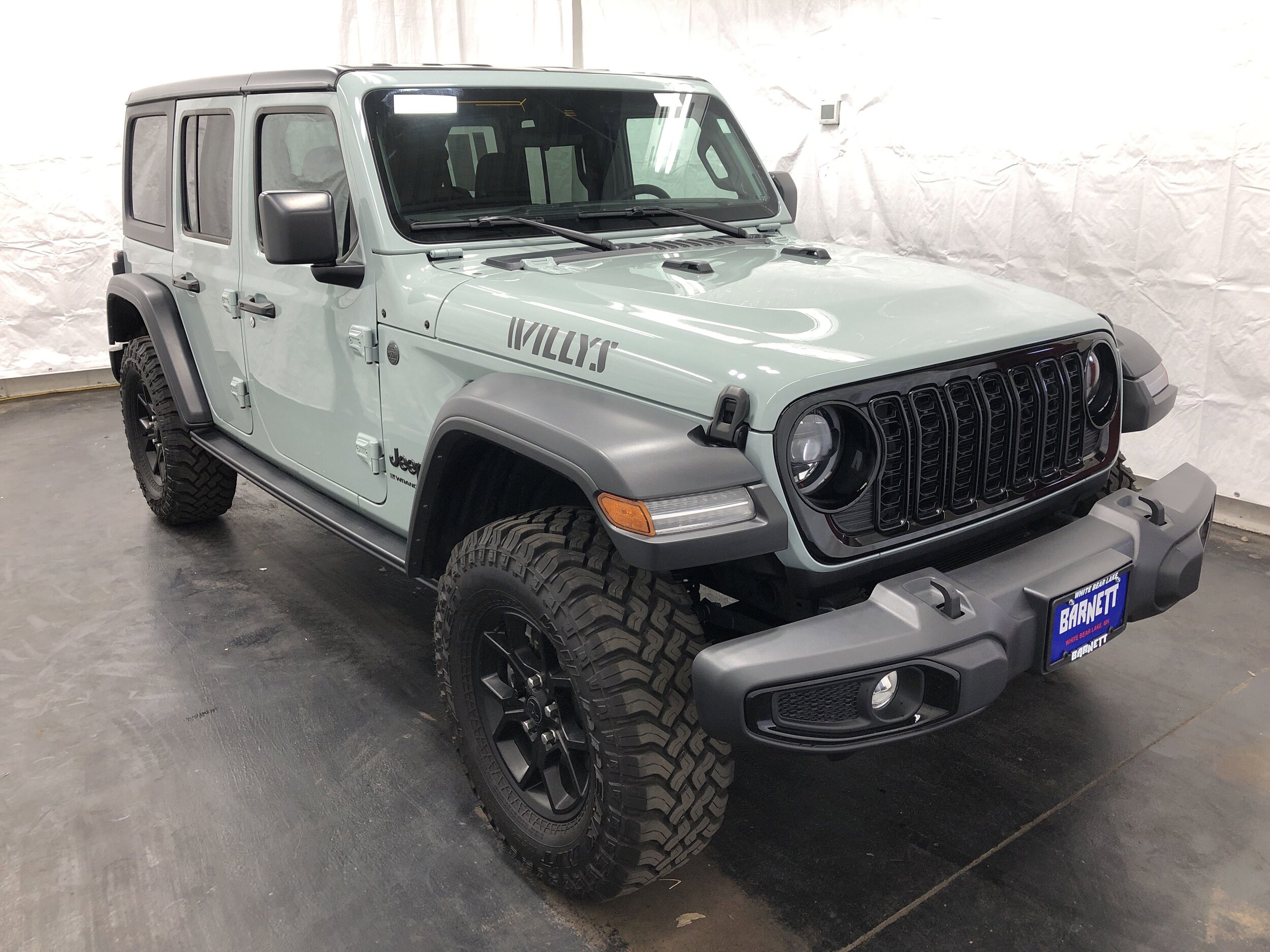 2024 Jeep Wrangler Willys photo 2