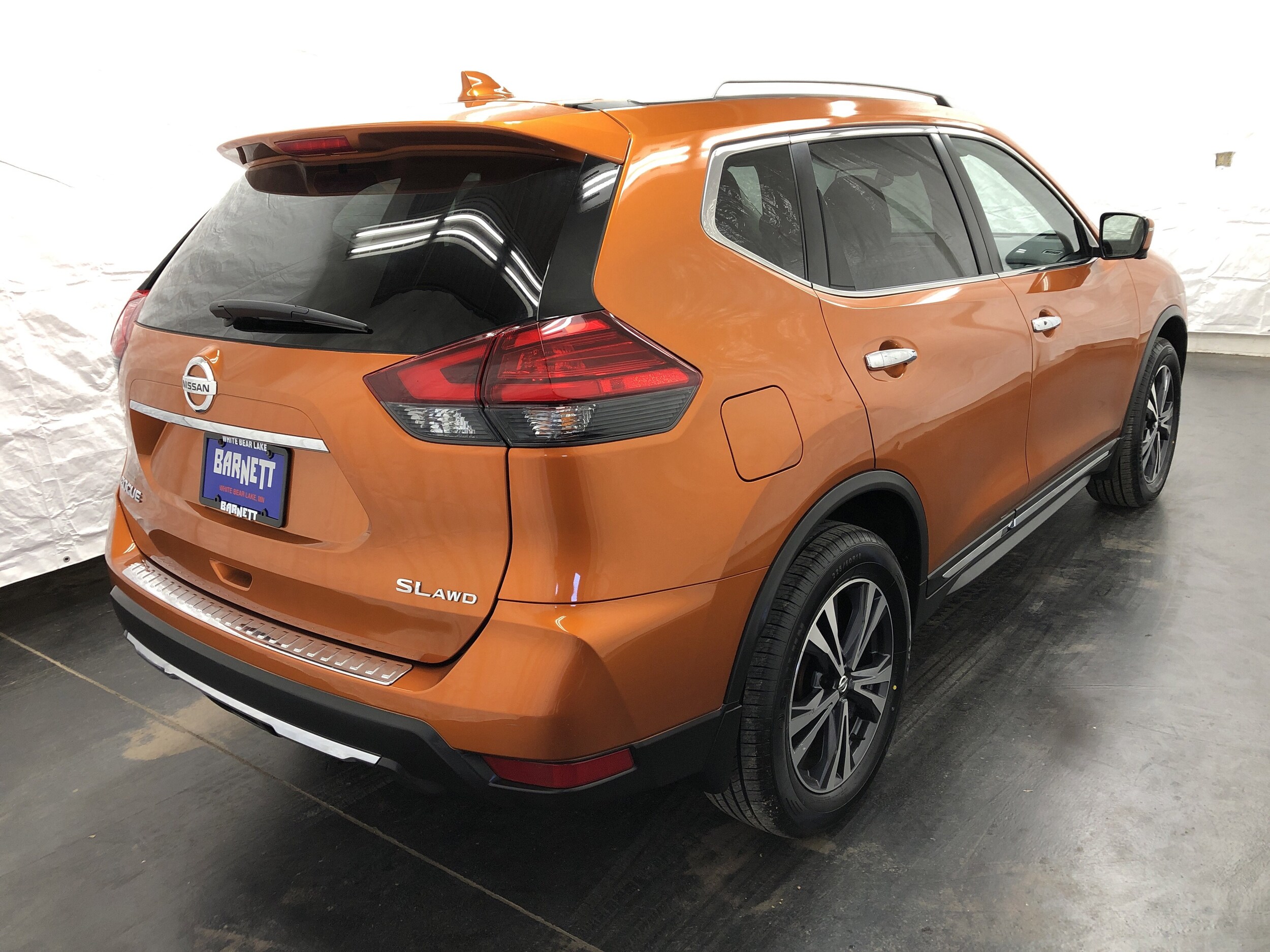 2017 Nissan Rogue SL photo 3