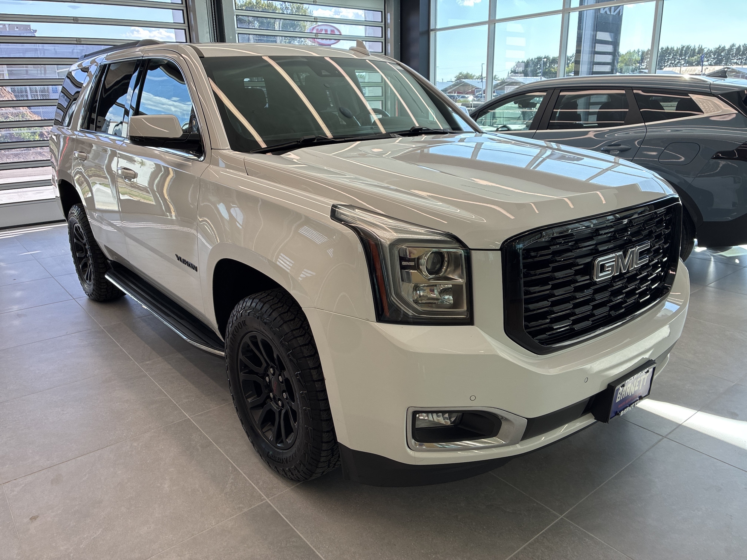 Used 2020 GMC Yukon SLT with VIN 1GKS2BKC4LR273131 for sale in Saint Paul, Minnesota