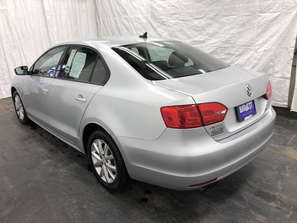 Used 2011 Volkswagen Jetta SE w/Convenience Sedan