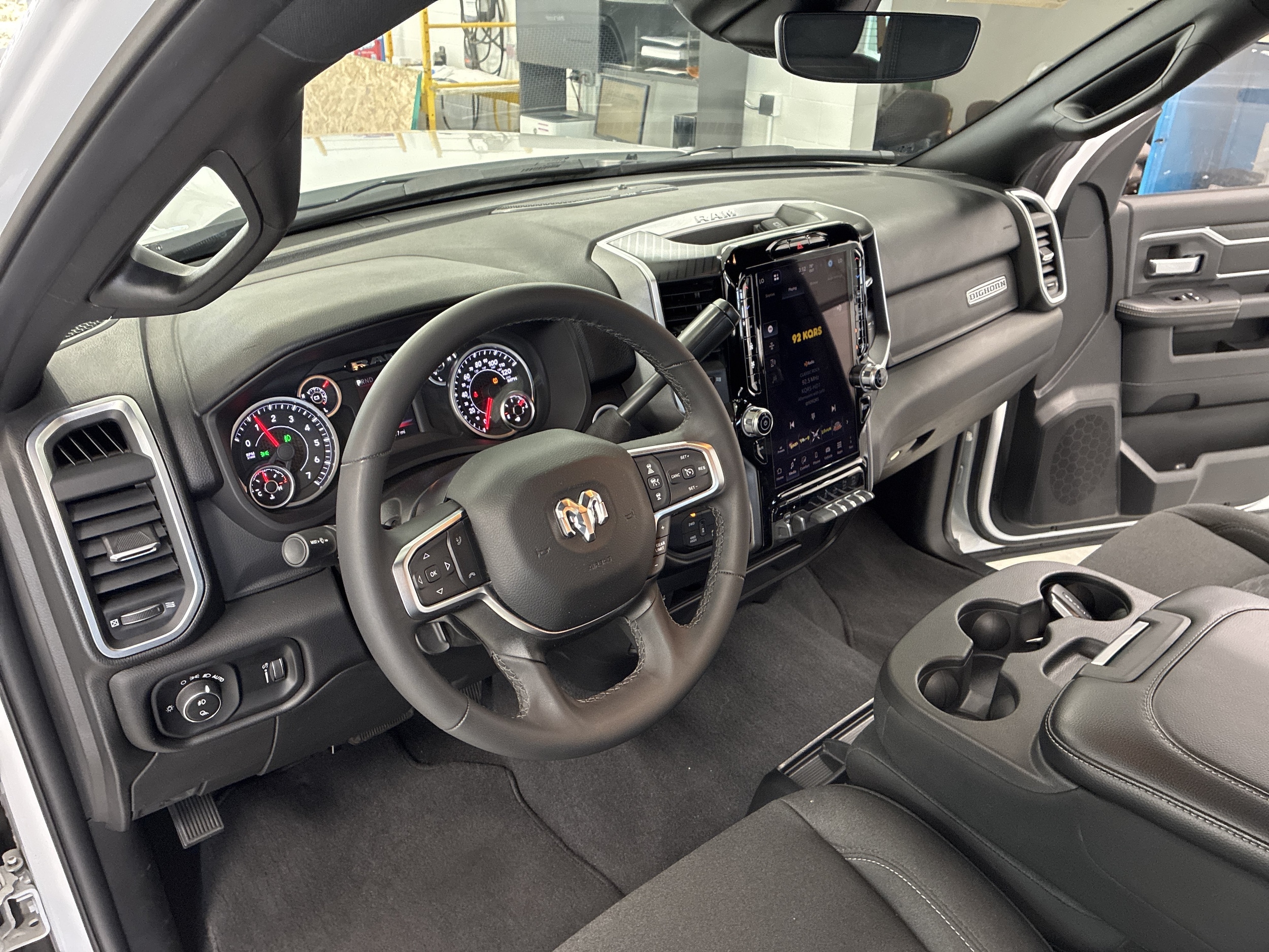 2025 RAM Ram 2500 Pickup Big Horn - Photo 17