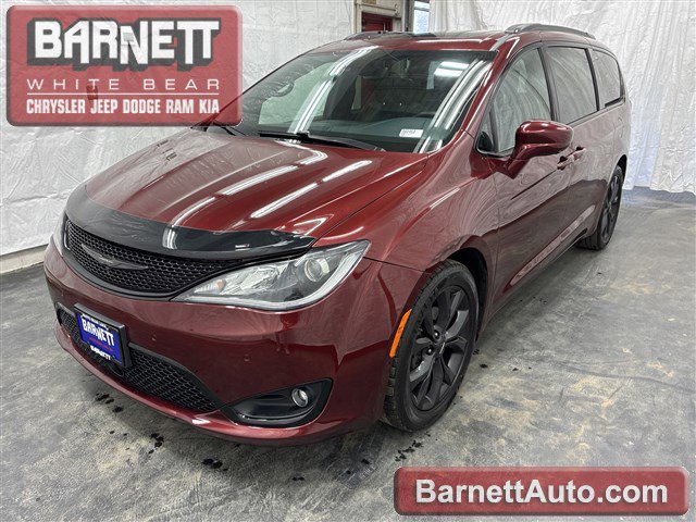 2020 Chrysler Pacifica Touring L Plus's photo