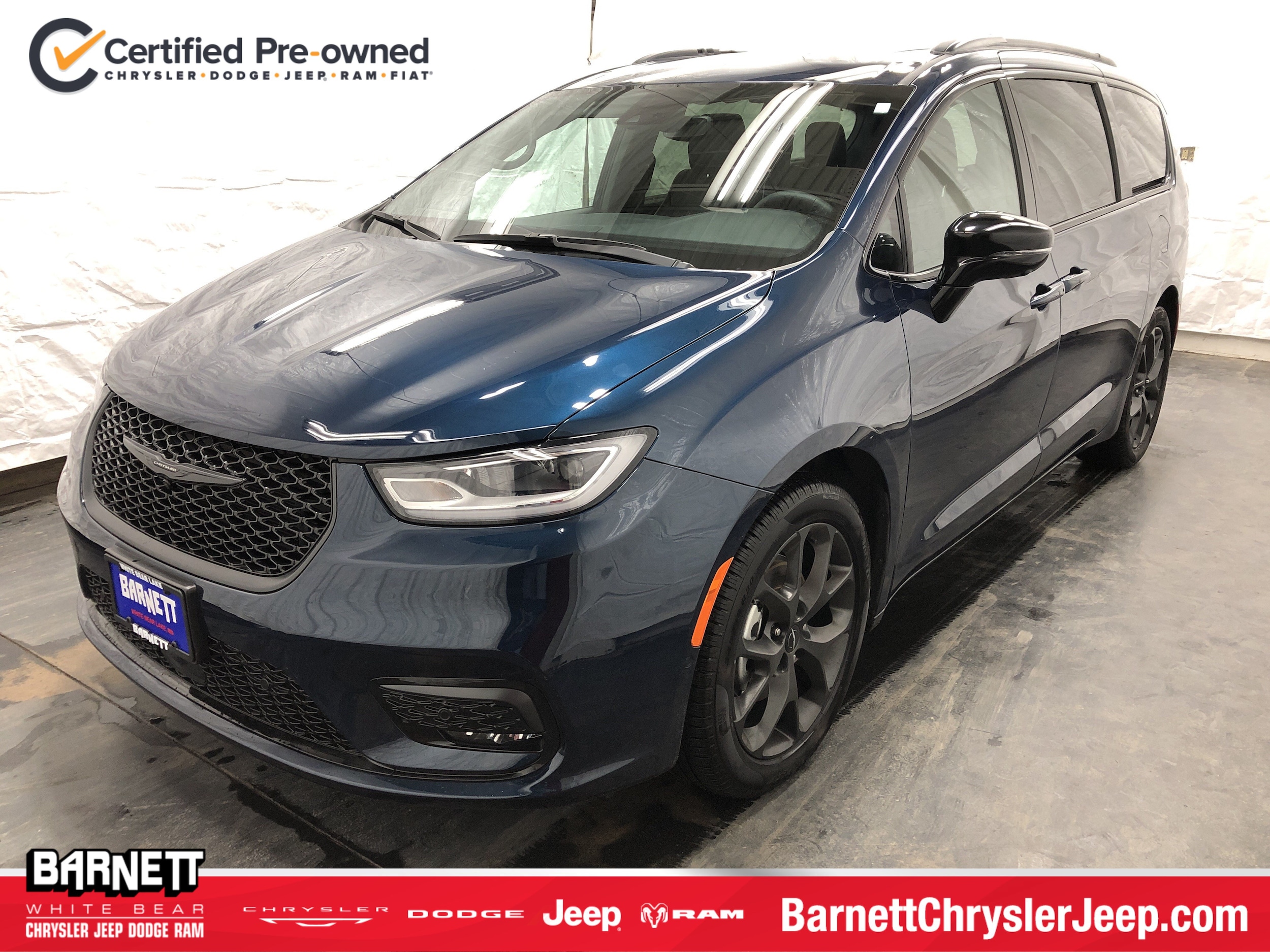 Certified 2024 Chrysler Pacifica Limited with VIN 2C4RC1GG7RR200724 for sale in White Bear Lake, Minnesota
