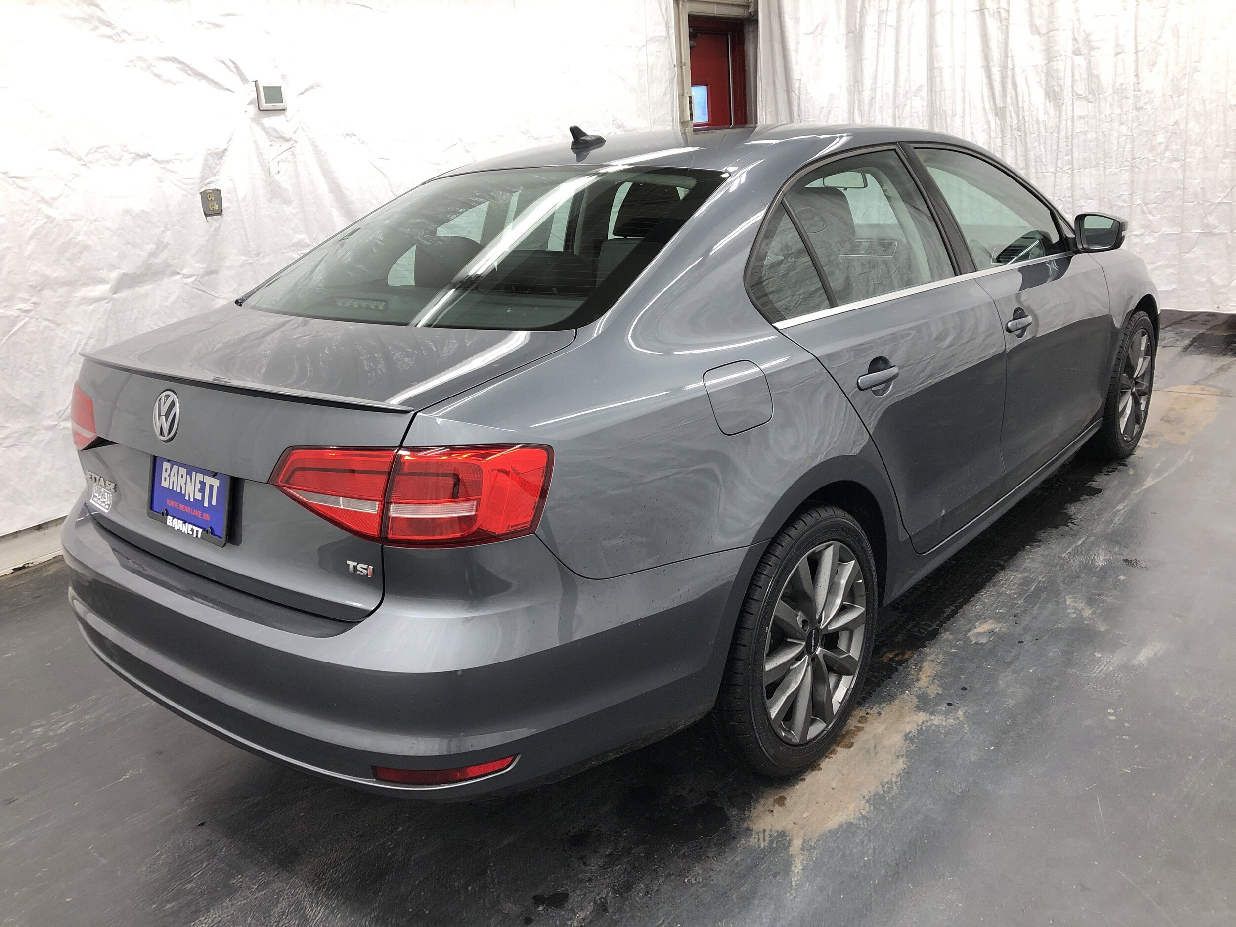 2015 Volkswagen Jetta 1.8T SE photo 3